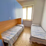 Trilo Marino Con Posto Auto Nel Centro Di Appartement
