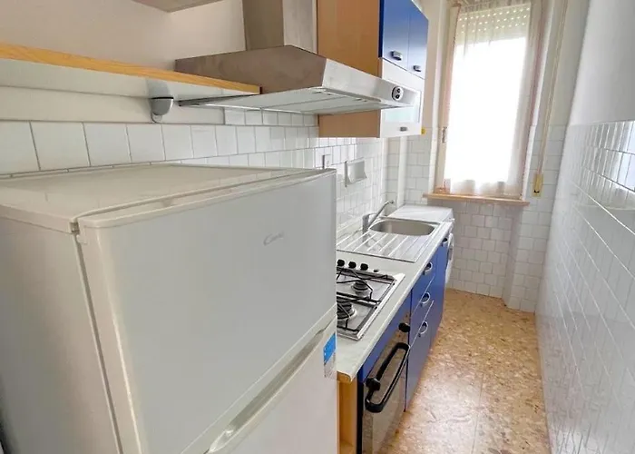 Trilo Marino Con Posto Auto Nel Centro Di Apartment Marcelli